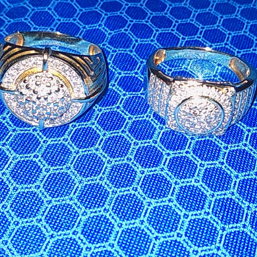 10kt Set of Mens 🍁 Diamond Rings.